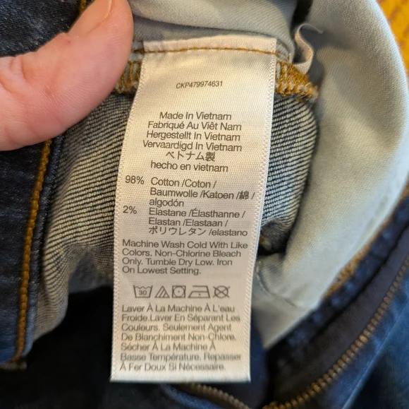 Madewell Mid-Rise Kick Out Jeans - Picture 5 of 7